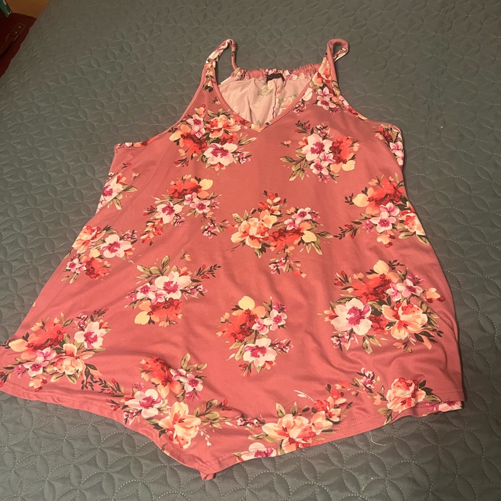 Plus size Floral print blouse